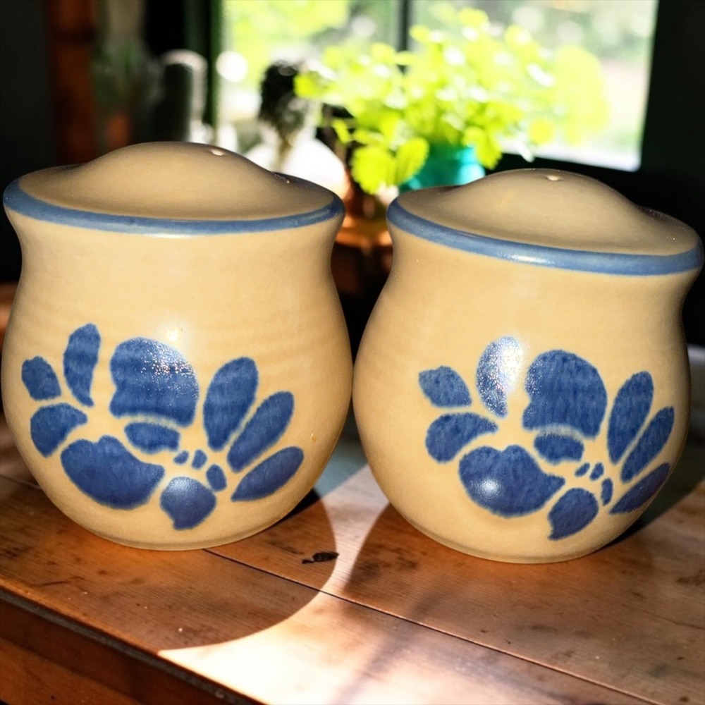 Vintage Stoneware Salt and Pepper Shakers Blue‎ Floral Hand Painted Pottery Set